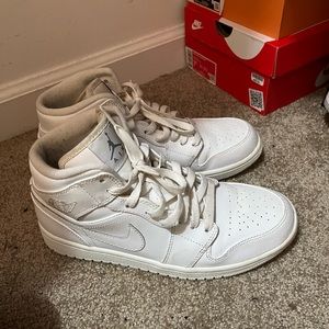 jordan 1 mid